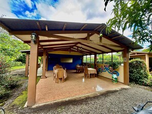 Restaurant - Zompopa Lodge (Guayabo)