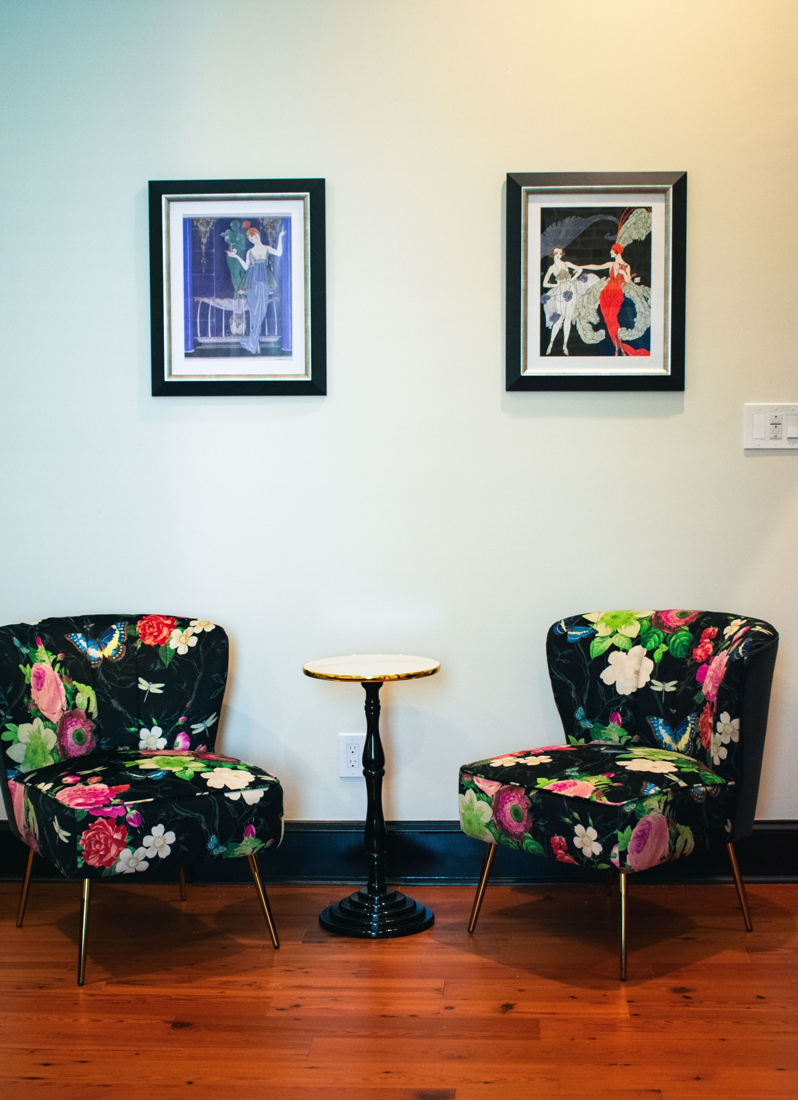 Signature studio suite, 1 kingsize bed, kitchenette, uitzicht op de binnenplaats | Individueel gedecoreerd, individueel gemeubileerd