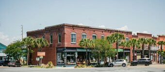 29 Avenue E, Apalachicola, FL 32320