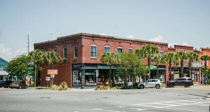 29 Avenue E, Apalachicola, FL 32320