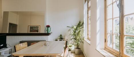 تناول الطعام