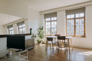 Interior - 1 bedroom apartment in Liege center, Place du Marché - 3rd floor (Liège)