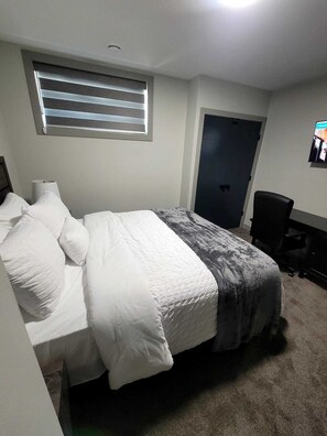 2 室のベッドルーム、アイロン / アイロン台、WiFi (無料)、ベッドシーツ