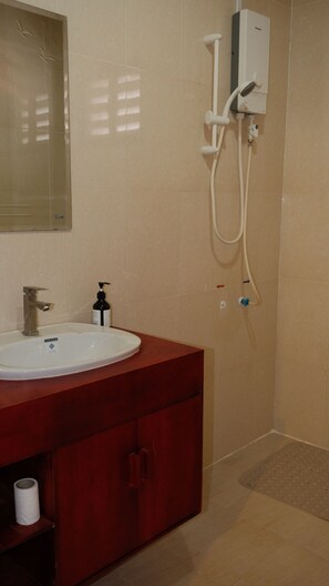 Bathroom - LISEKA HOTEL (Phnom Penh)