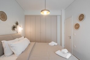Fer et planche à repasser, Wi-Fi gratuit, draps fournis