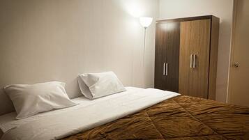 2 Schlafzimmer, Bügeleisen/Bügelbrett, WLAN, Bettwäsche