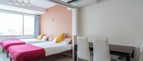 1 chambre, bureau, fer et planche à repasser, Wi-Fi gratuit