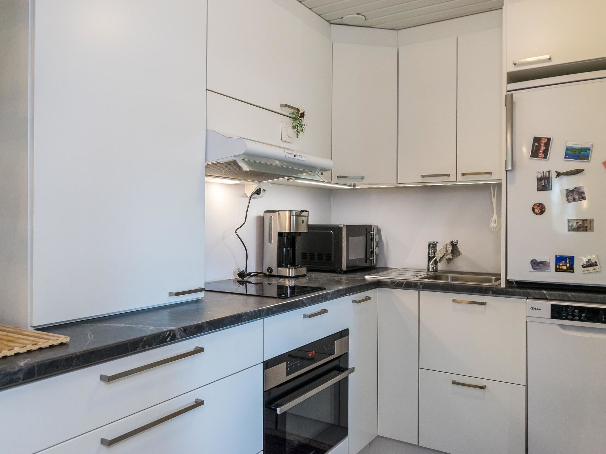 Frigorífic, microones i rentaplats 