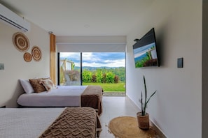 3 bedrooms, in-room safe, desk, travel cot