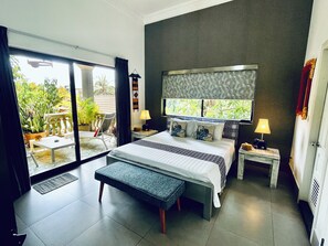 4 bedrooms, iron/ironing board, WiFi, bed sheets