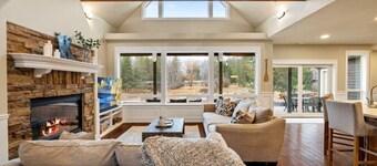 Lakeside Escape Waterfront w/ Hot Tub + MTN Views!