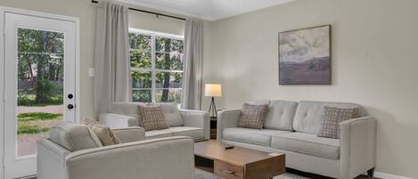 Smart-tv och eldstad