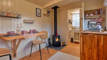 Chalet | Dining