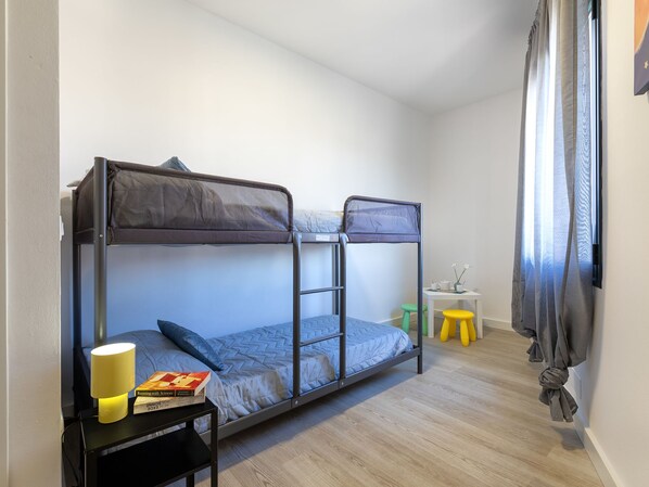 2 bedrooms
