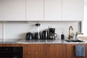 Fridge, microwave, oven, stovetop