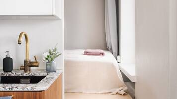 1 bedroom, desk, iron/ironing board, free WiFi