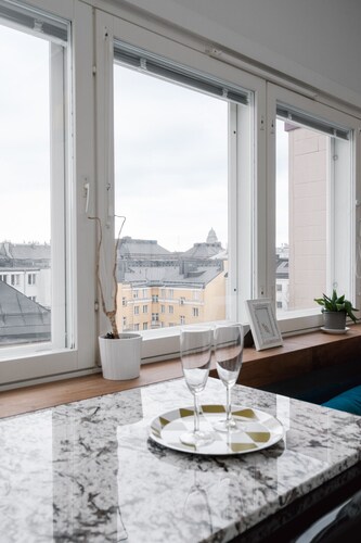 Comfy Top Floor Studio Apt in Centre of Helsinki