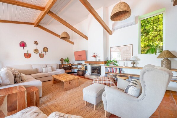 تلفزيون، مدفأة