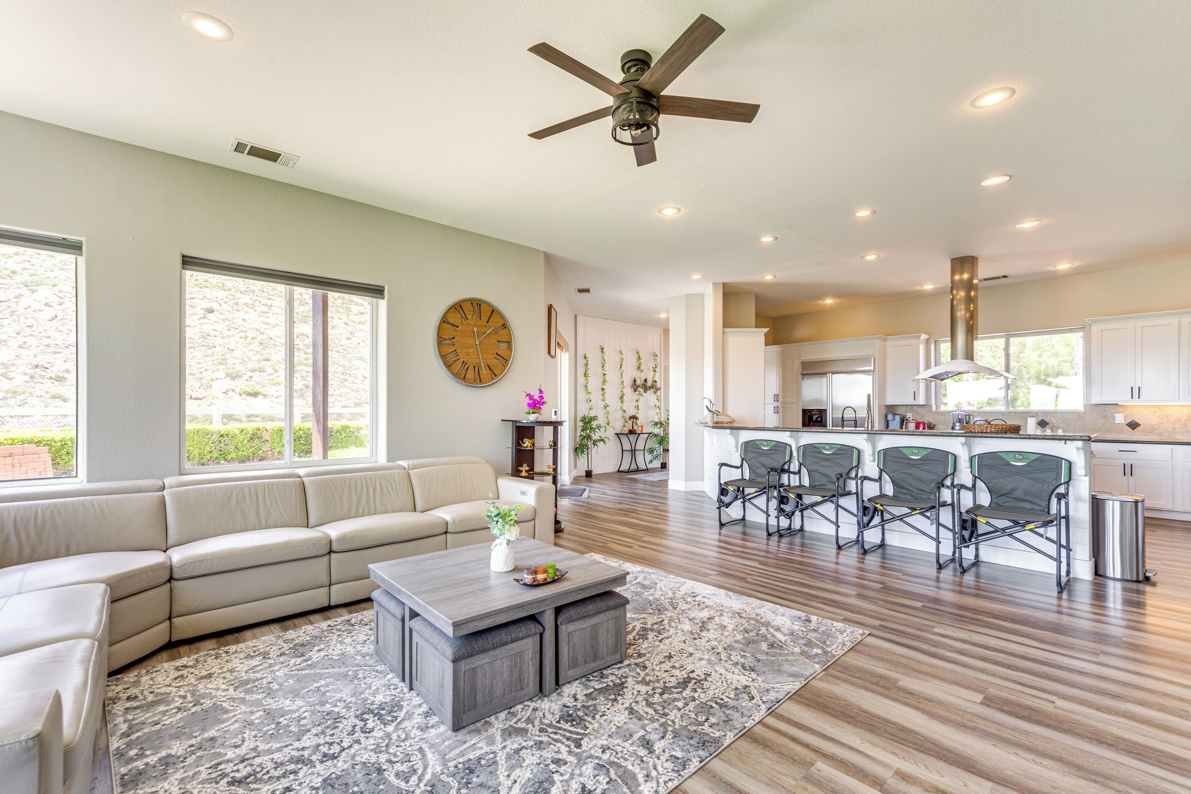 TV, fireplace, computer monitors