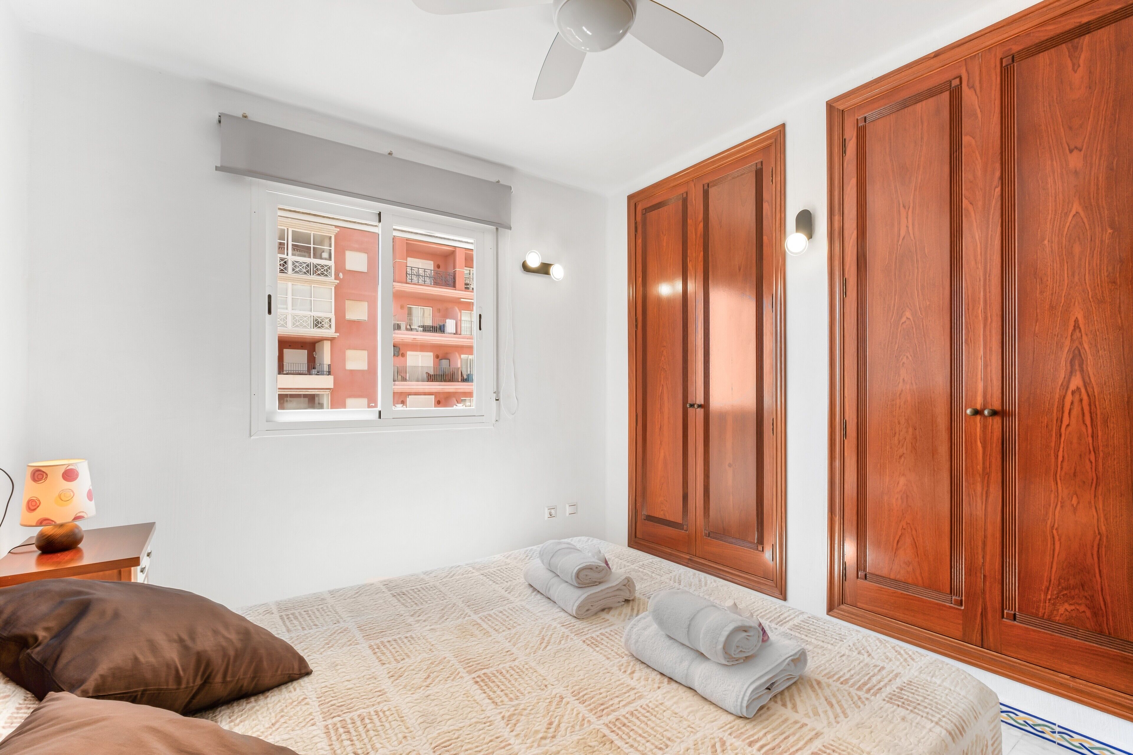 2 chambres, accès au Wi-Fi (inclus), literie fournie