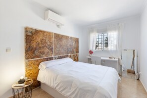 4 habitaciones, tabla de planchar con plancha y wifi gratis 