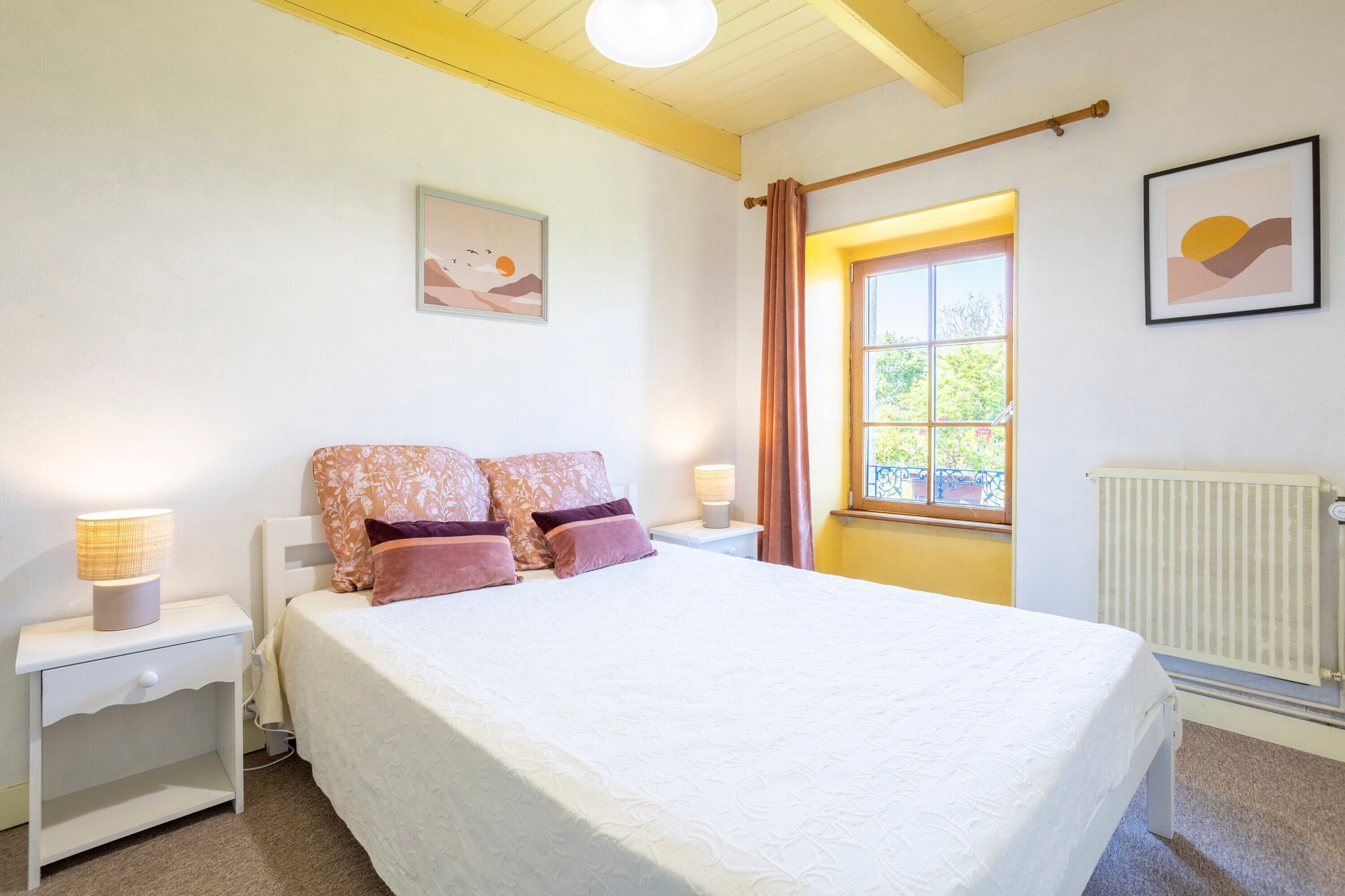3 chambres, fer et planche à repasser, Wi-Fi gratuit, draps fournis