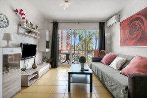 تلفزيون، مشغل دي في دي، ستيريو