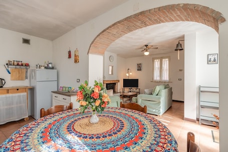 TV. Holiday Home 'Casa Simi -' with Private Garden, Wi-Fi and Air Conditioning