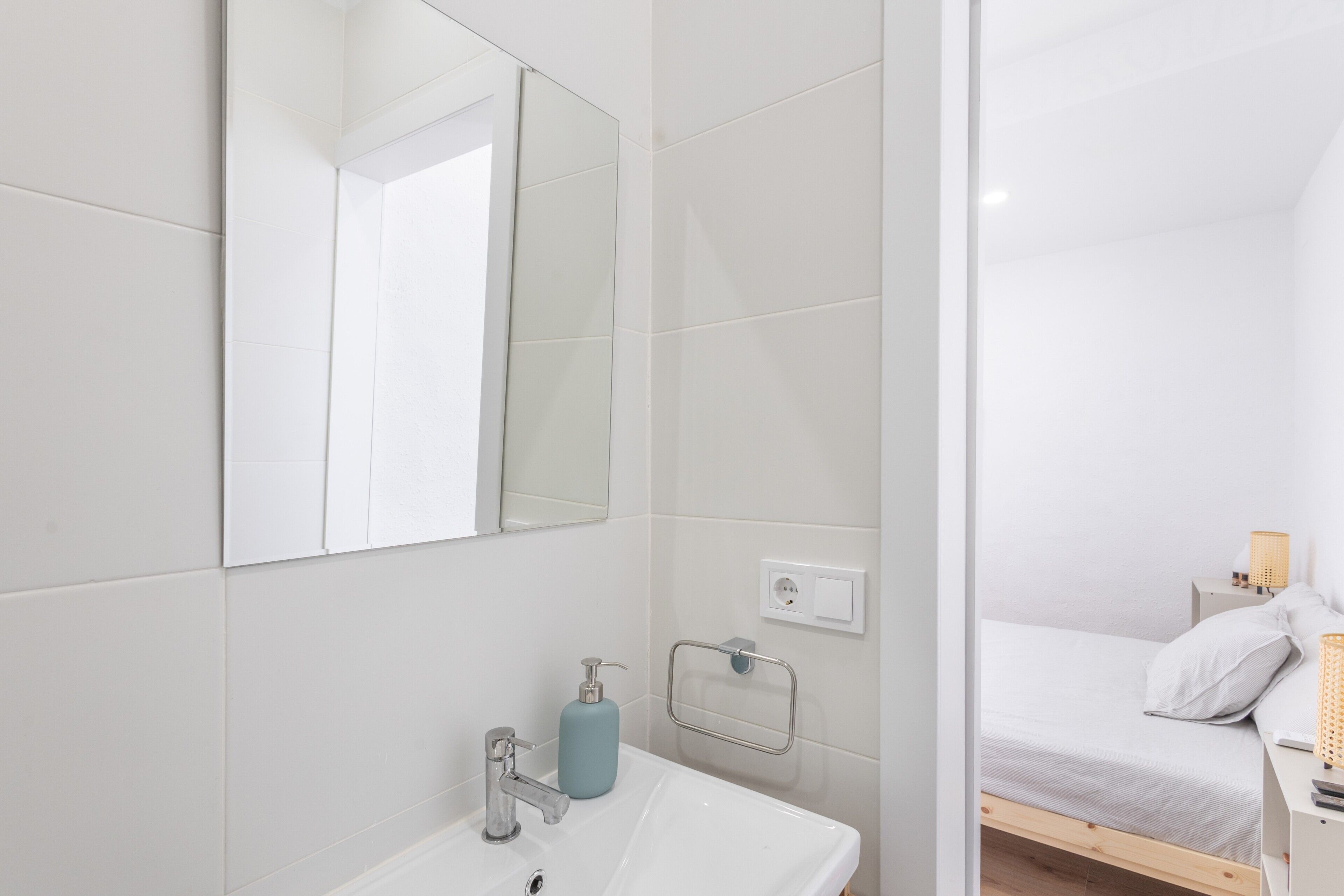 Een douche, handdoeken