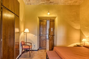 1 quarto, ferros/tábuas de passar roupa, Wi-Fi de cortesia