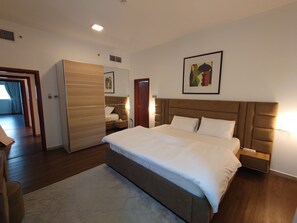 2 quartos, ferros/tábuas de passar roupa, Wi-Fi