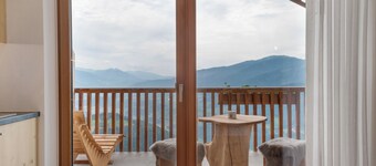 Apartamento 'Sunset' con vistas a la montaña, terraza privada y Wi-Fi