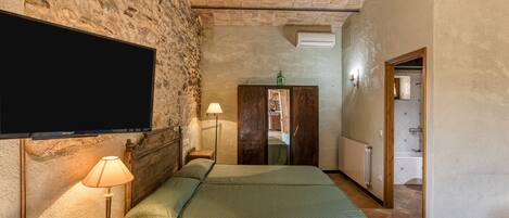 1 sovrum, strykjärn/strykbräda, gratis wi-fi och sängkläder