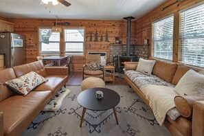 Smart TV, fireplace, video games, DVD player