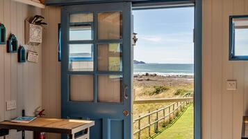 Apartment | Reception