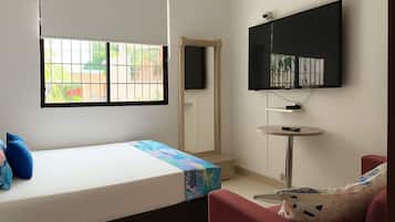 Laptop workspace, blackout drapes, iron/ironing board, free WiFi