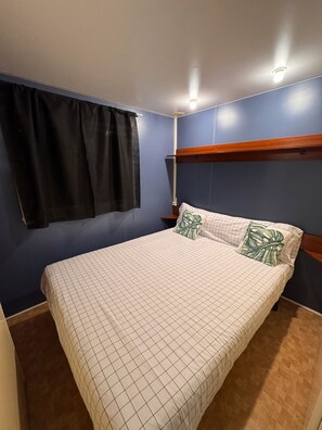 2 bedrooms, free WiFi, bed sheets - Mobile Home '242' with Mountain View, Wi-Fi and Air Conditioning (Tírig)