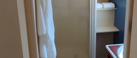 Shower, towels