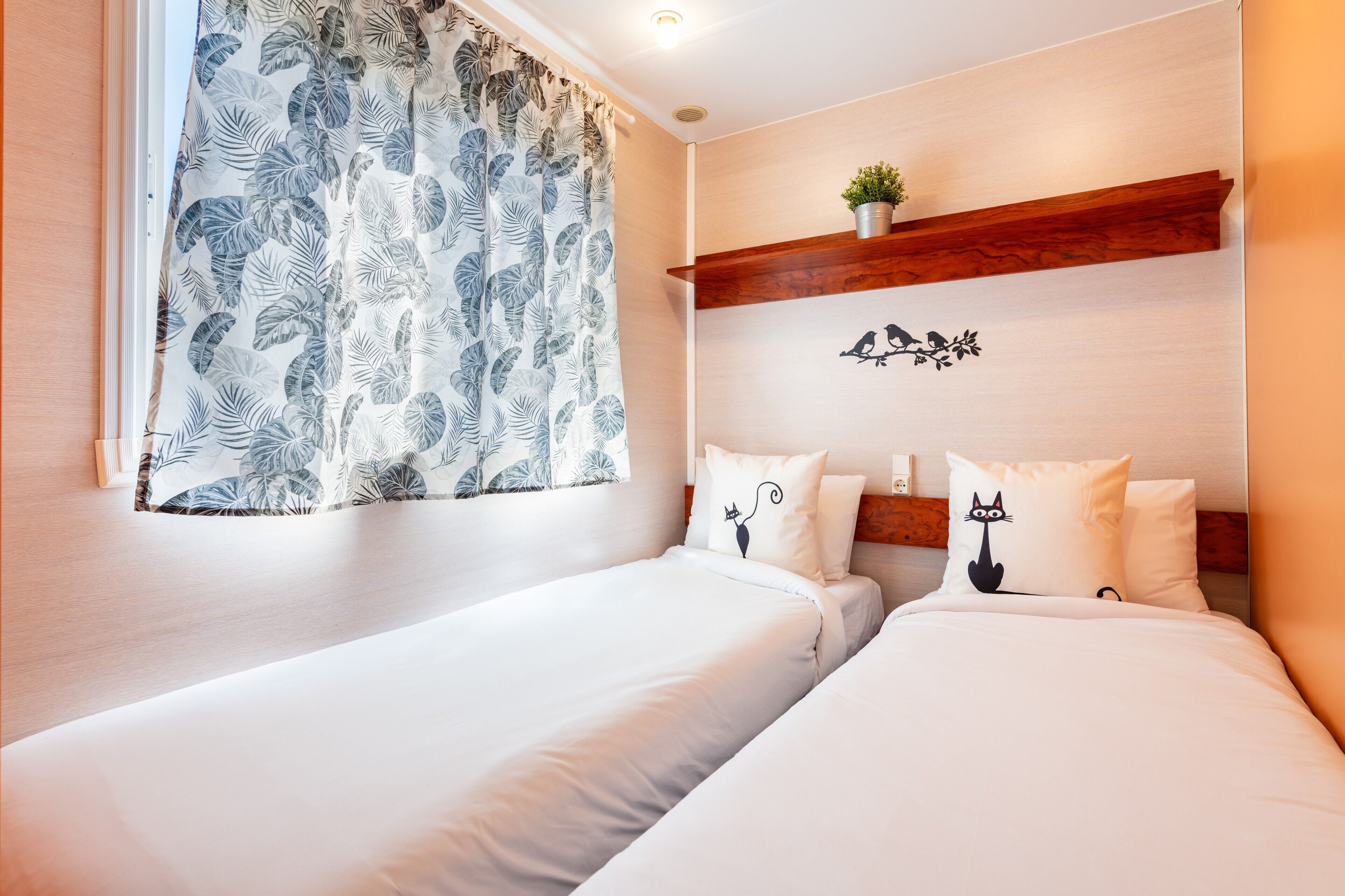 2 chambres, Wi-Fi gratuit, draps fournis