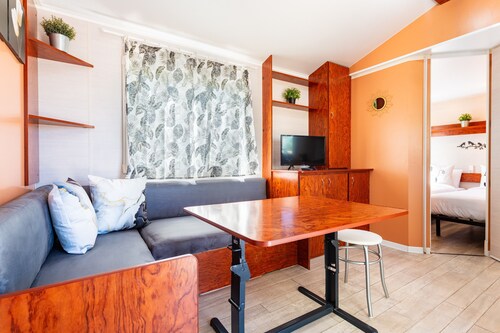 Mobile Home '241' with Mountain View, Wi-Fi and Air Conditioning
