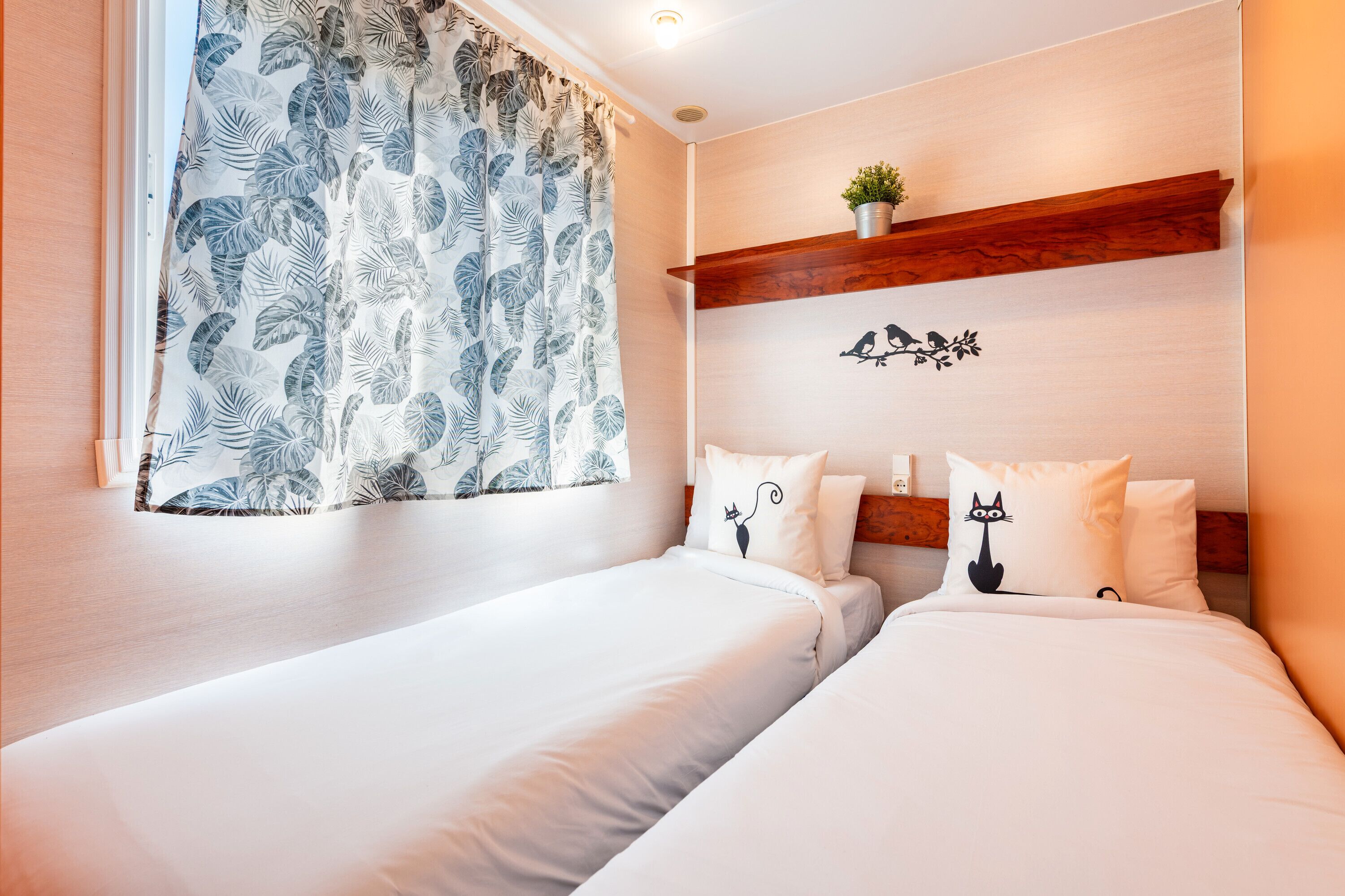 2 bedrooms, free WiFi, bed sheets