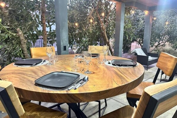 Outdoor dining