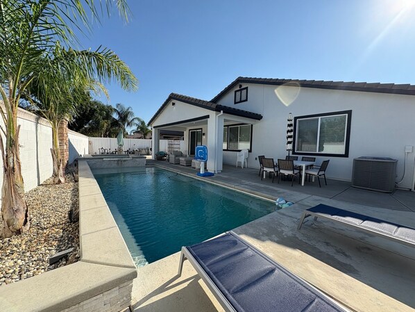 Outdoor pool - Welcome to Your Dream Retreat! (Elk Grove)