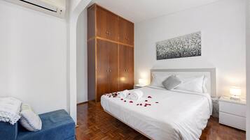 1 bedroom, iron/ironing board, free WiFi, bed sheets