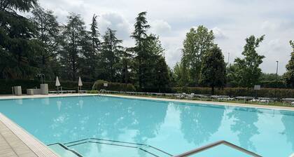 Free swimming pool, 5 min from Punta Gro beach