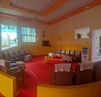 32-inch LCD TV with cable channels