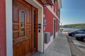 Exterior detail - 49 Sea Rooms - Room near the touristic port (Stintino)