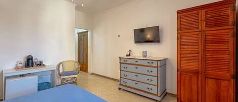 1 camera, Wi-Fi, lenzuola