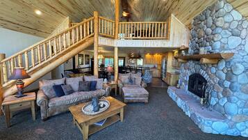 Smart TV, fireplace, table tennis