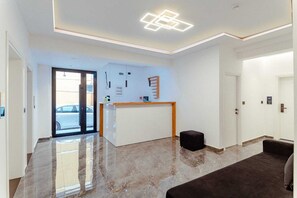 Reception - Gloal Suites Residence (Sarande)